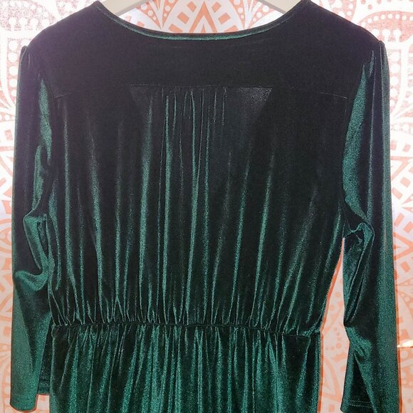 Baltic Born Green Velvet Long Evening Dress - Picture 7 of 8